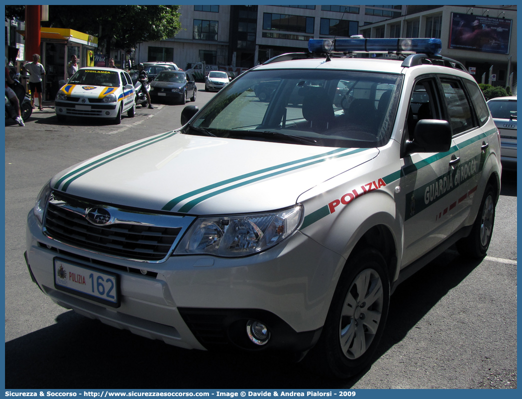 Polizia 162
Repubblica di San Marino
Guardia di Rocca
Subaru Forester V serie
Allestitore Focaccia Group S.r.l.
Parole chiave: Repubblica;San Marino;RSM;R.S.M.;Guardia di Rocca;Guardia;Rocca;Subaru;Forester;Focaccia