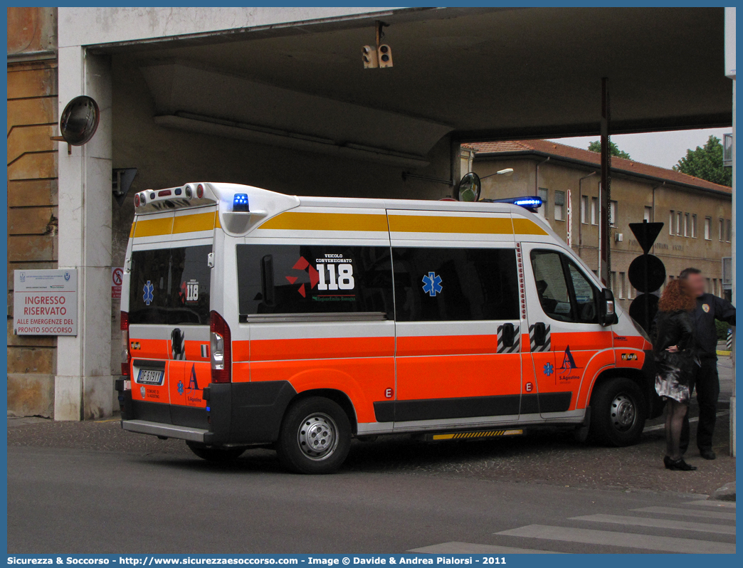 FE SA19
Sant'Agostino Soccorso ONLUS
Fiat Ducato III serie
Allestitore Vision S.r.l.
Parole chiave: Sant'Agostino;Sant;Agostino;Soccorso;Onlus;O.N.L.U.S.;Ambulanza;Autoambulanza;Fiat;Ducato;X250;X 250;Vision;FESA19;FE SA 19;FE SA19