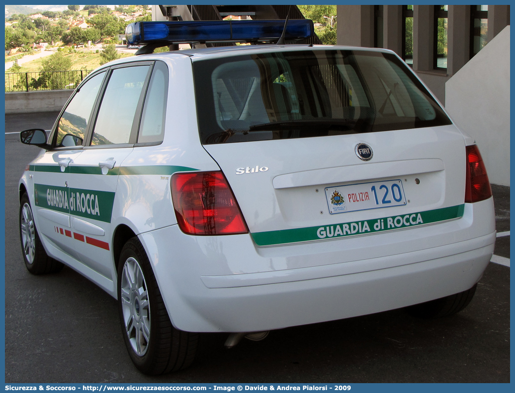 Polizia 120
Repubblica di San Marino
Guardia di Rocca
Fiat Stilo
(variante)
Parole chiave: Repubblica;San Marino;RSM;R.S.M.;Guardia di Rocca;Guardia;Rocca;Fiat;Stilo