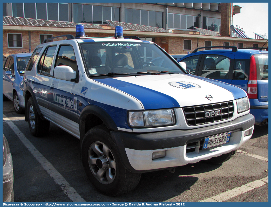 -
Polizia Municipale
Associazione Intercomunale
Terre d'Acqua
Opel Frontera II serie
Parole chiave: Polizia;Locale;Municipale;Terre d'Acqua;Terre;Acqua;Anzola dell’Emilia;Anzola Emilia;Calderara di Reno;Crevalcore;Sala Bolognese;San Giovanni in Persiceto;Sant’Agata Bolognese;Sant Agata Bolognese;Opel;Frontera