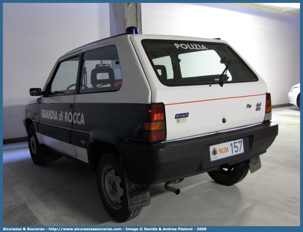 Polizia 157
Repubblica di San Marino
Guardia di Rocca
Fiat Panda 4x4 II serie
Parole chiave: Repubblica;San Marino;RSM;R.S.M.;Guardia di Rocca;Guardia;Rocca;Fiat;Panda;4x4