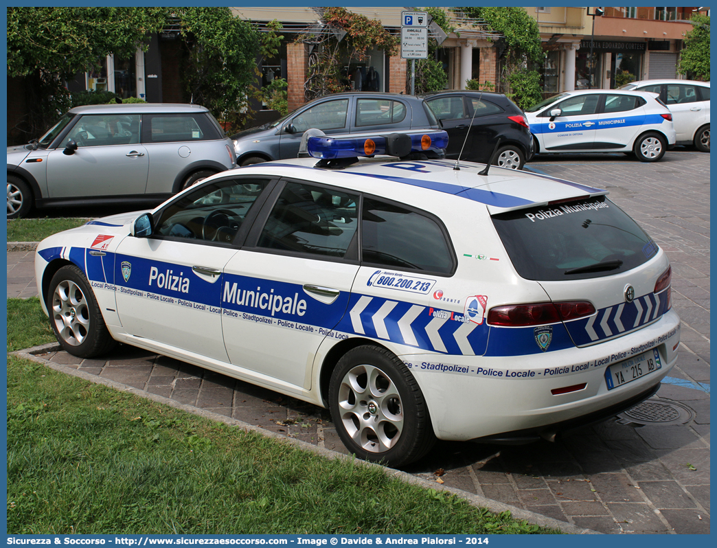 Polizia Locale YA215AB
Polizia Municipale
Unione Comuni Valnure e Valchero
Alfa Romeo 159 Sportwagon
Allestitore Bertazzoni S.r.l.
Parole chiave: Polizia;Locale;Municipale;Valnure;Valchero;Carpaneto Piacentino;Podenzano;San Giorgio Piacentino;Vigolzone;Alfa Romeo;159;Sportwagon;Sport;Station;Wagon;SW;S.W.;Bertazzoni;YA215AB;YA 215 AB