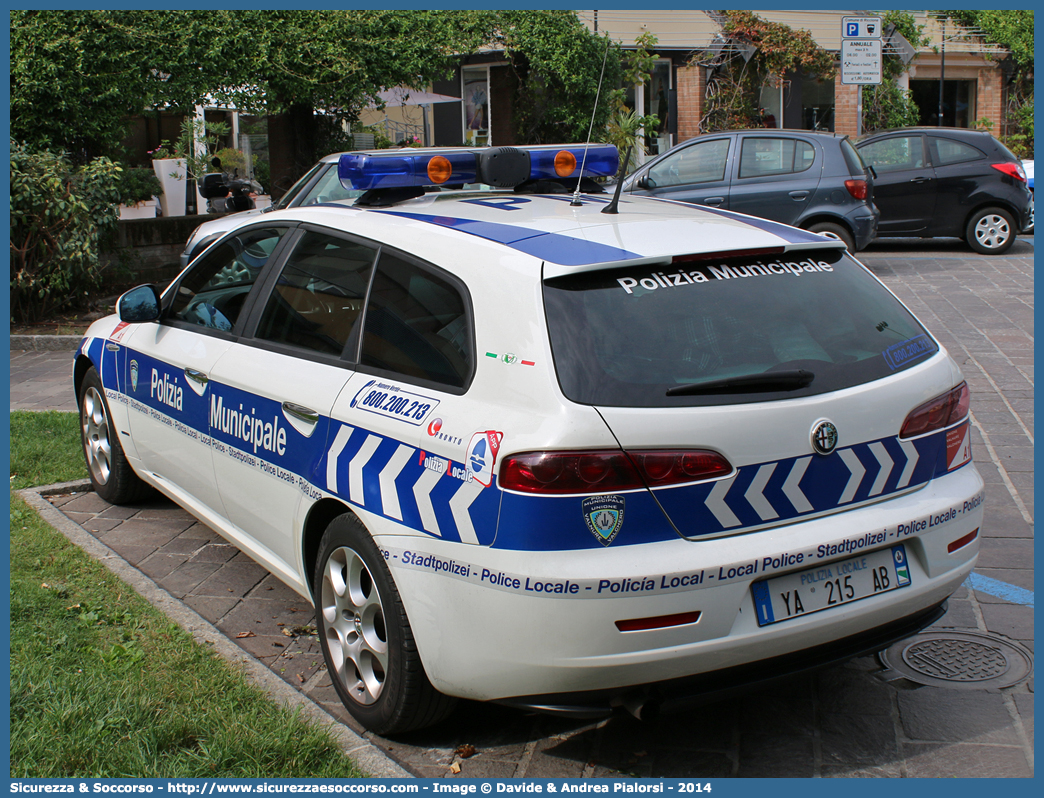 Polizia Locale YA215AB
Polizia Municipale
Unione Comuni Valnure e Valchero
Alfa Romeo 159 Sportwagon
Allestitore Bertazzoni S.r.l.
Parole chiave: Polizia;Locale;Municipale;Valnure;Valchero;Carpaneto Piacentino;Podenzano;San Giorgio Piacentino;Vigolzone;Alfa Romeo;159;Sportwagon;Sport;Station;Wagon;SW;S.W.;Bertazzoni;YA215AB;YA 215 AB