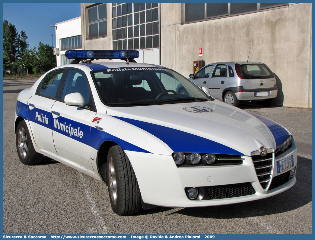 Polizia Locale YA447AC
Polizia Municipale
Comune di Rimini
Alfa Romeo 159
Parole chiave: Polizia;Locale;Municipale;Rimini;Alfa Romeo;159;YA447AC;YA 447 AC