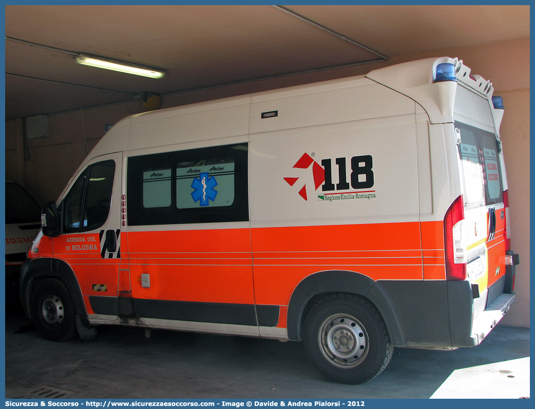 BO 0851
118 Bologna Soccorso
Fiat Ducato III serie
Allestitore Aricar S.p.A.
Parole chiave: 118;Bologna;Soccorso;Ambulanza;Autoambulanza;Fiat;Ducato;X250;X 250;Aricar