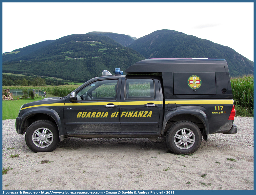 GdiF 466BG
Guardia di Finanza
S.A.G.F.
Isuzu D-Max I serie II restyling
Allestitore Maritan S.r.l.
Si ringrazia il personale per la collaborazione
Parole chiave: GdiF;G.D.F.;GDF;Guardia di Finanza;S.A.G.F.;SAGF;Soccorso Alpino;Isuzu;D-Max;D - Max;Alberto Maritan;466BG;466