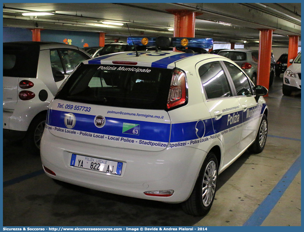 Polizia Locale YA822AJ
Polizia Municipale
Comune di Formigine
Fiat Punto IV serie
Allestitore Focaccia Group S.r.l.
Parole chiave: Polizia;Locale;Municipale;Formigine;Fiat;Punto;Focaccia;YA822AJ;YA 822 AJ