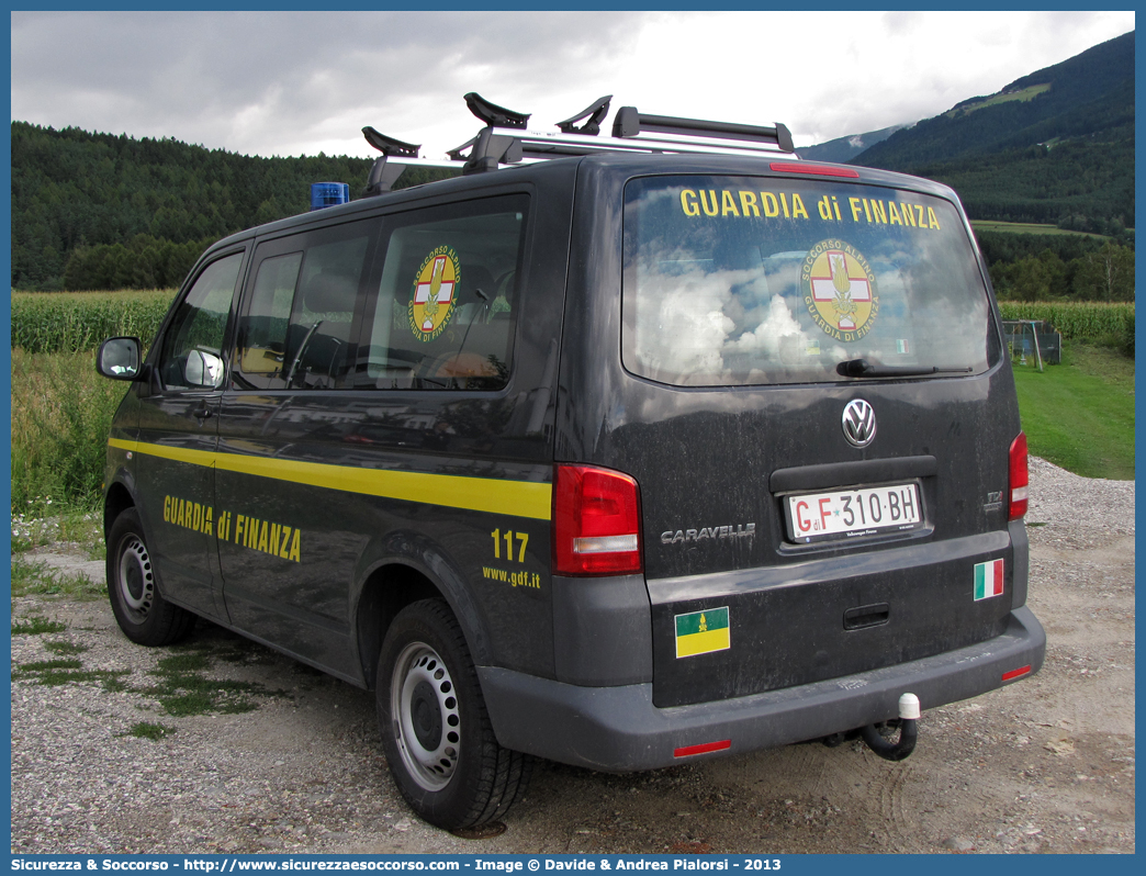 GdiF 310BH
Guardia di Finanza
S.A.G.F.
Volkswagen Transporter T5 restyling
Allestitore Focaccia Group S.r.l.
Si ringrazia il personale per la collaborazione
Parole chiave: GdiF;GDF;Guardia di Finanza;S.A.G.F.;SAGF;Soccorso Alpino;Volkswagen;Transporter;T5;T 5;Caravelle;4 Motion;4 Motion;310BH