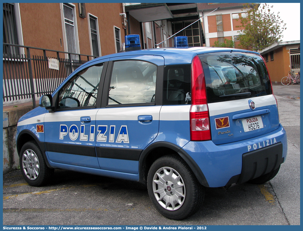 Polizia H5276
Polizia di Stato
Polizia Ferroviaria
Fiat Nuova Panda 4x4 I serie
Parole chiave: PS;P.S.;Polizia;di;Stato;Ferroviaria;Polfer;Fiat;Nuova;Panda