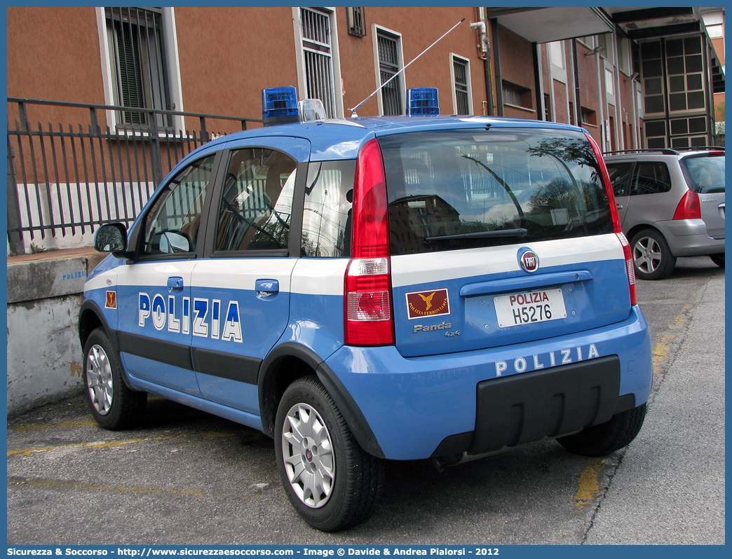 Polizia H5276
Polizia di Stato
Polizia Ferroviaria
Fiat Nuova Panda 4x4 I serie
Parole chiave: PS;P.S.;Polizia;di;Stato;Ferroviaria;Polfer;Fiat;Nuova;Panda