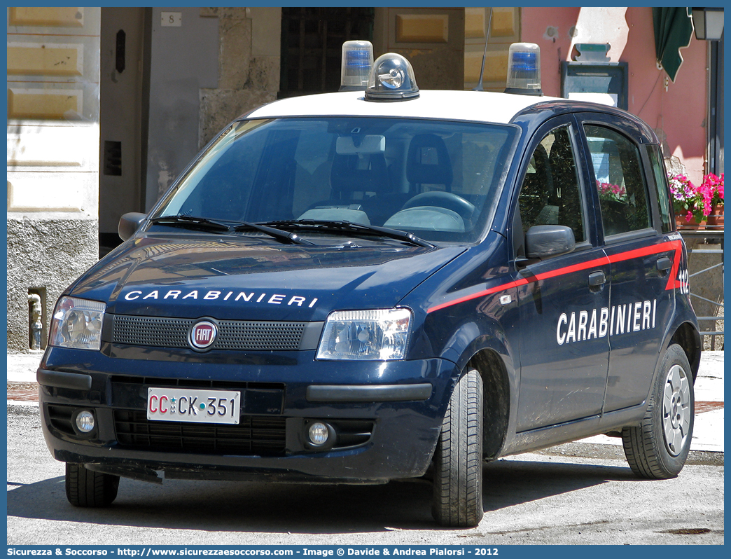 CC CK351
Arma dei Carabinieri
Fiat Nuova Panda I serie
Parole chiave: CC;C.C.;Arma;dei;Carabinieri;Fiat;Nuova;Panda