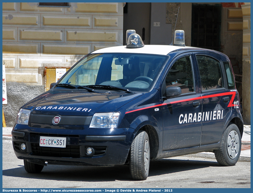 CC CK351
Arma dei Carabinieri
Fiat Nuova Panda I serie
Parole chiave: CC;C.C.;Arma;dei;Carabinieri;Fiat;Nuova;Panda