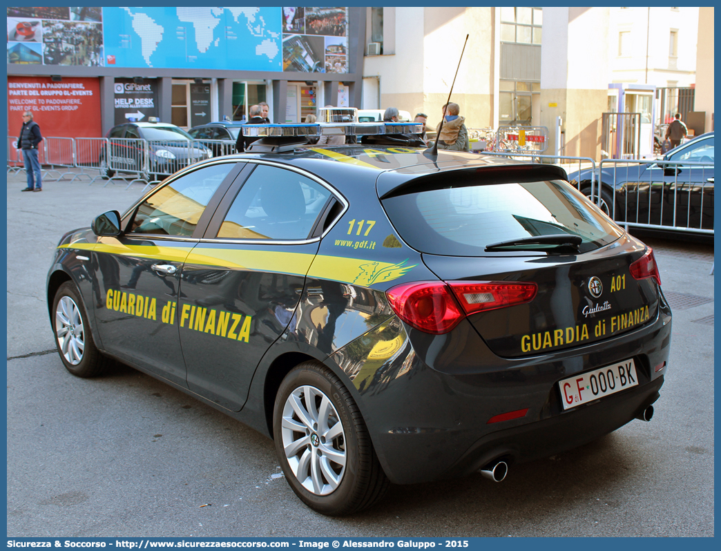 GdiF 000BK
Guardia di Finanza
Alfa Romeo Nuova Giulietta
I serie I restyling
(I fornitura)
Parole chiave: GdiF;GDF;GF;Guardia;Finanza;Alfa;Romeo;Nuova;Giulietta