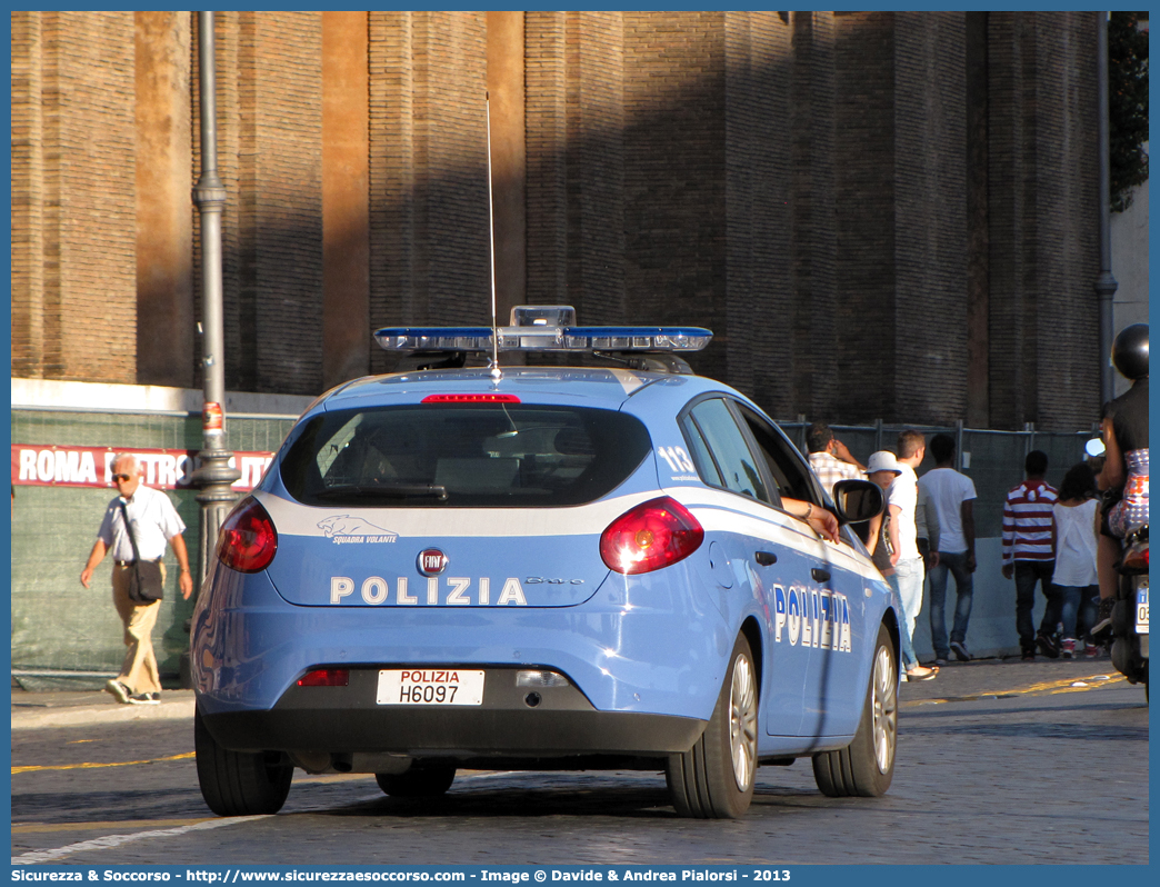 Polizia H6097
Polizia di Stato
Squadra Volante
Fiat Nuova Bravo
(III fornitura)
Parole chiave: PS;P.S.;Polizia;Polizia di Stato;Squadra;Volante;Fiat;Nuova;Bravo;H6097