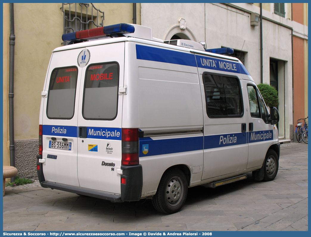 -
Polizia Municipale
Comune di Cervia
Fiat Ducato II serie
Allestitore Focaccia Group S.r.l.
Parole chiave: Polizia;Locale;Municipale;Cervia;Fiat;Ducato;Focaccia