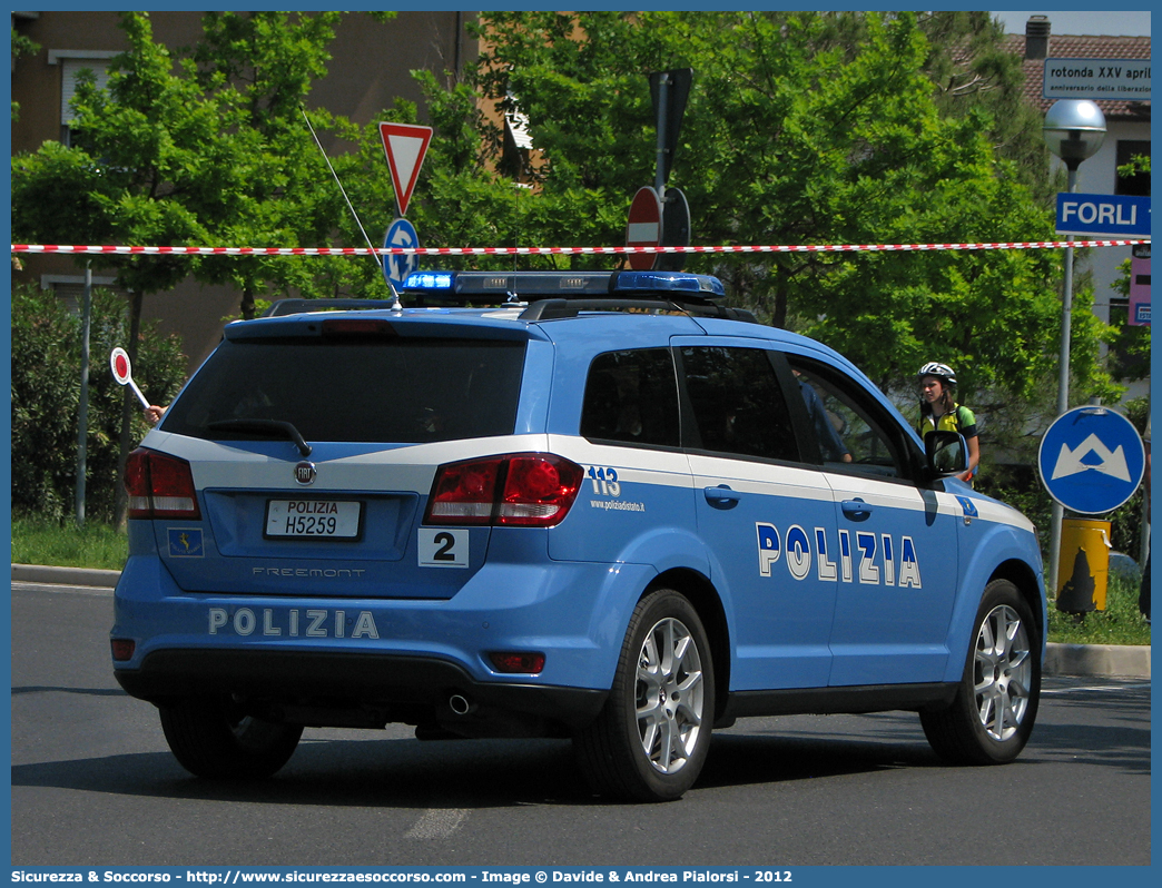 Polizia H5259
Polizia di Stato
Polizia Stradale
Fiat Freemont
Parole chiave: Polizia di Stato;Polizia;PS;Stradale;Fiat;Freemont;H5259;H 5259