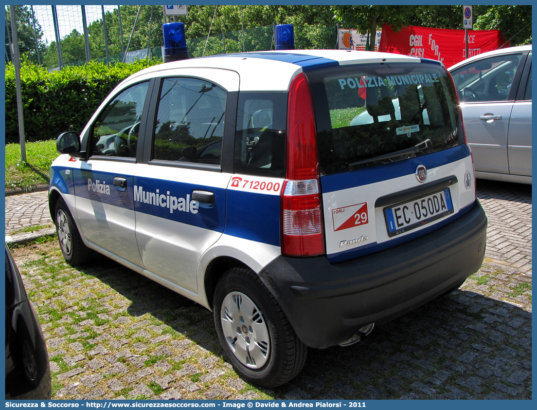 -
Polizia Municipale
Comune di Forlì
Fiat Nuova Panda I serie
Parole chiave: Polizia;Locale;Municipale;Forlì;Forli;Fiat;Nuova Panda