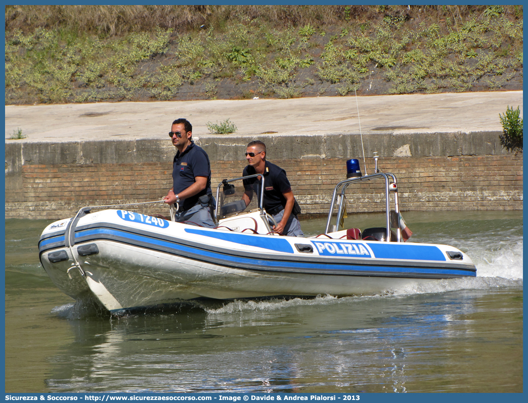 PS 1240
Polizia di Stato
Polizia del Mare
Parole chiave: PS;P.S.;Pubblica;Sicurezza;Polizia;di;Stato;del;mare