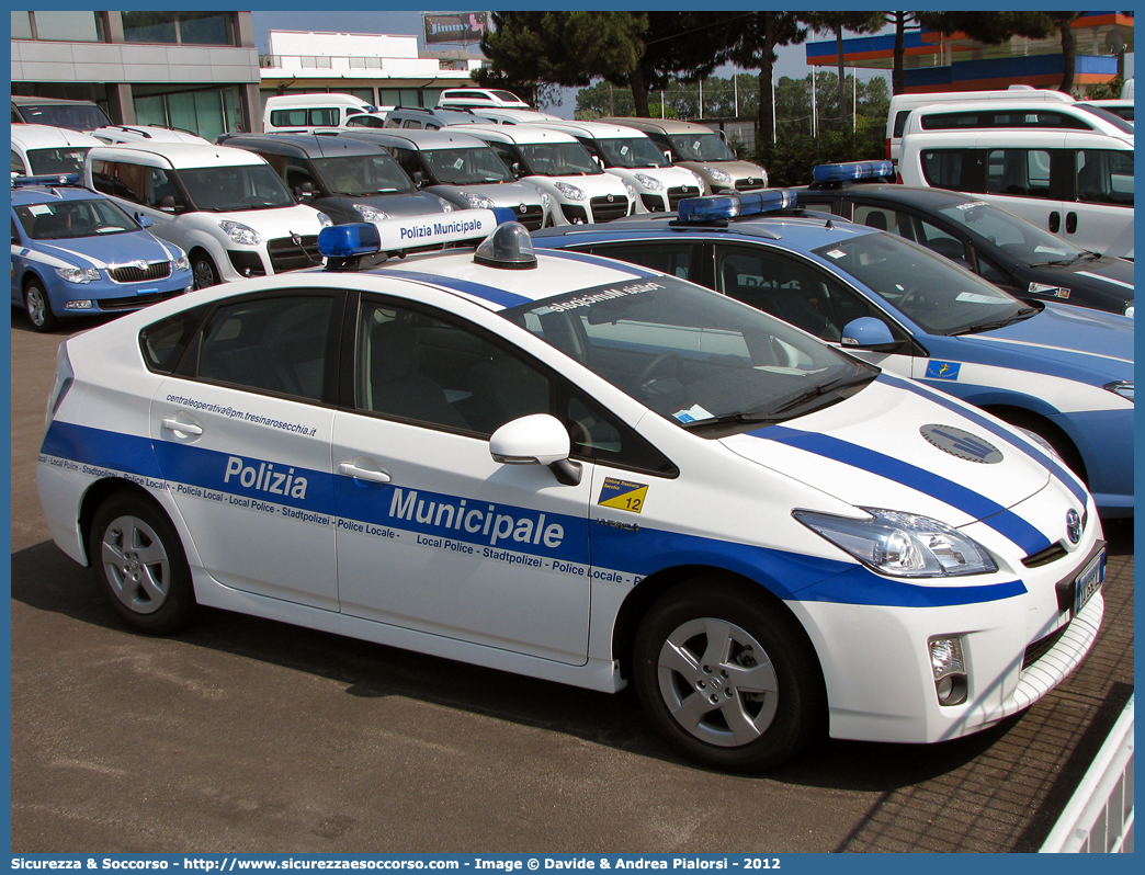 Polizia Locale YA660AJ
Polizia Municipale
Unione Comuni Tresinaro Secchia
Toyota Prius III serie
Allestitore Focaccia Group S.r.l.
Parole chiave: Polizia;Locale;Municipale;Tresinaro Secchia;Casalgrande;Castellarano;Rubiera;Scandiano;Toyota;Prius;Focaccia;YA660AJ;YA 660 AJ