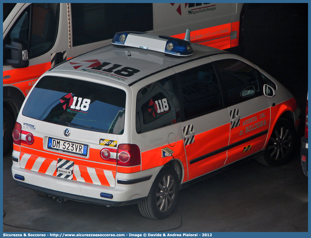 BO 0749
118 Bologna Soccorso
Volkswagen Sharan III serie
Allestitore Vision S.r.l.
Parole chiave: 118;Bologna;Soccorso;Automedica;Auto Medica;Automedicalizzata;Auto Medicalizzata;Volkswagen;Sharan;Vision