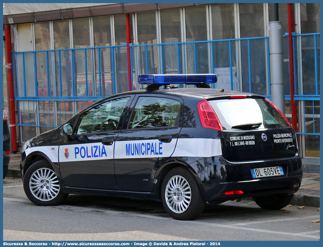 -
Polizia Municipale
Comune di Modugno
Fiat Grande Punto
Parole chiave: Polizia;Locale;Municipale;Fiat;Grande Punto