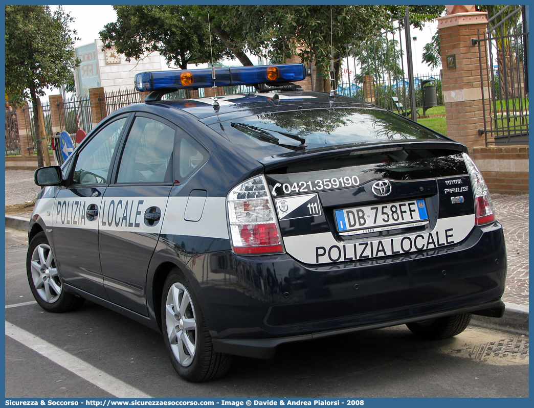 -
Polizia Locale
Comune di Jesolo
Toyota Prius II serie
Parole chiave: PL;PM;P.L.;P.M.;Polizia;Locale;Municipale;Jesolo;Toyota;Prius