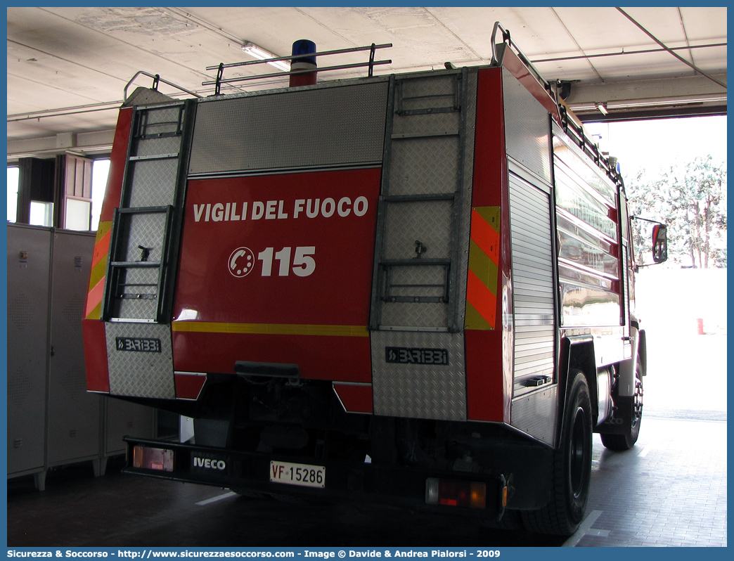 VF 15286
Corpo Nazionale Vigili del Fuoco
Iveco 180-24
Allestitore Baribbi S.p.A.
Parole chiave: Corpo;Nazionale;Vigili del Fuoco;Vigili;Fuoco;ABP;A.B.P.;AutoBottePompa;AutoBotte;Fiat;Iveco;180-24;180 - 24;Baribbi