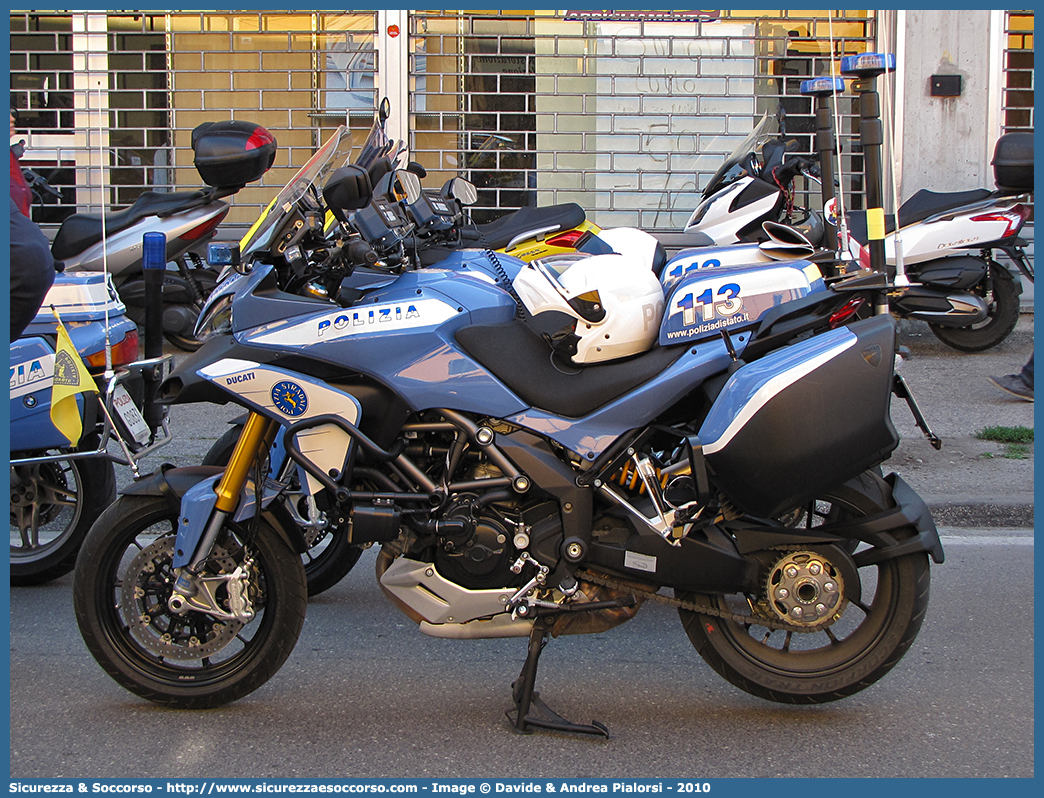 Polizia D1536
Polizia di Stato
Polizia Stradale
Ducati Multistrada II serie
Parole chiave: PS;P.S.;Polizia;di;Stato;Stradale;Ducati;Multistrada