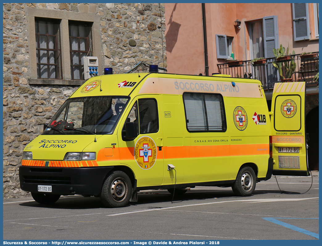 SA 070
Corpo Nazionale
Soccorso Alpino e Speleologico
Delegazione Alpina
XXV Emilia Romagna
Fiat Ducato II serie
Parole chiave: CNSAS;C.N.S.A.S.;Corpo;Nazionale;Soccorso;Alpino;Speleologico;Emilia;Romagna;SAER;S.A.E.R.;Fiat;Ducato