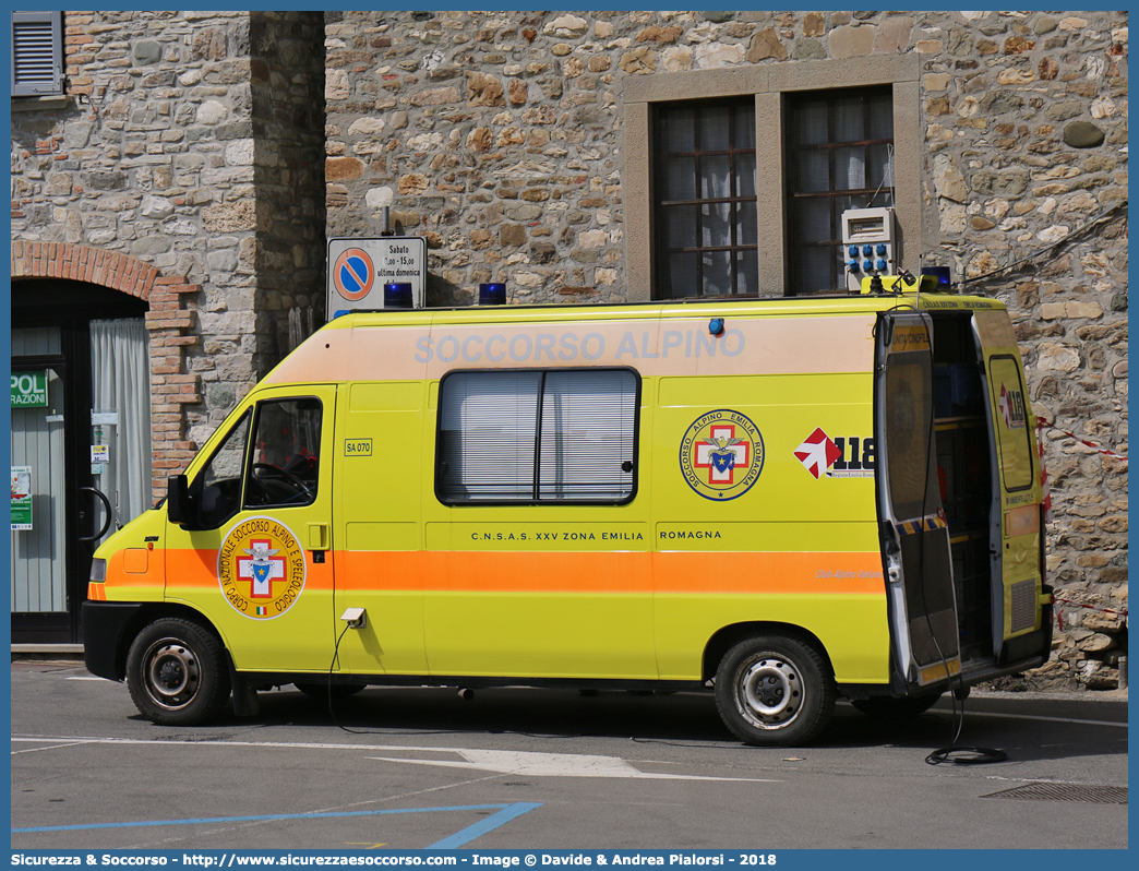 SA 070
Corpo Nazionale
Soccorso Alpino e Speleologico
Delegazione Alpina
XXV Emilia Romagna
Fiat Ducato II serie
Parole chiave: CNSAS;C.N.S.A.S.;Corpo;Nazionale;Soccorso;Alpino;Speleologico;Emilia;Romagna;SAER;S.A.E.R.;Fiat;Ducato