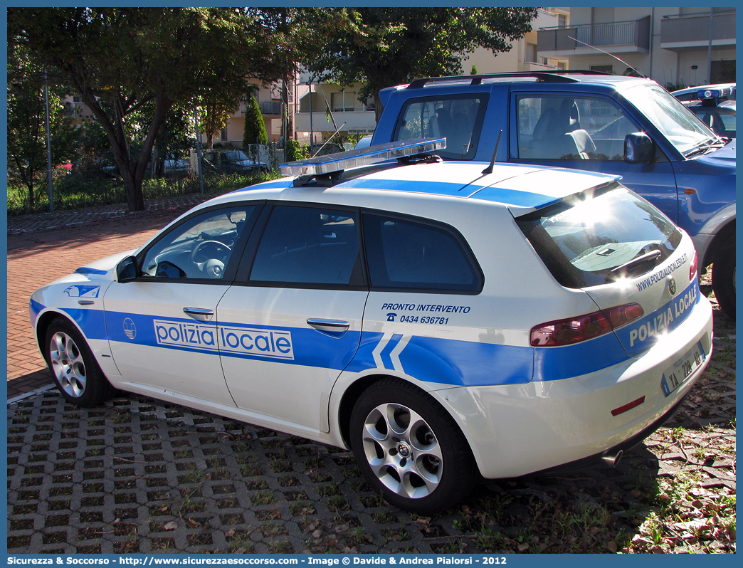 Polizia Locale YA228AD
Polizia Locale
Corpo Intercomunale Sile
Alfa Romeo 159 Sportwagon
Allestitore Bertazzoni S.r.l.
Parole chiave: Polizia;Locale;Municipale;Sile;Azzano Decimo;Azzano X;Chions;Pasiano di Pordenone;Prata di Pordenone;Pravisdomini;Alfa Romeo;159;Sportwagon;Bertazzoni;YA228AD;YA 228 AD