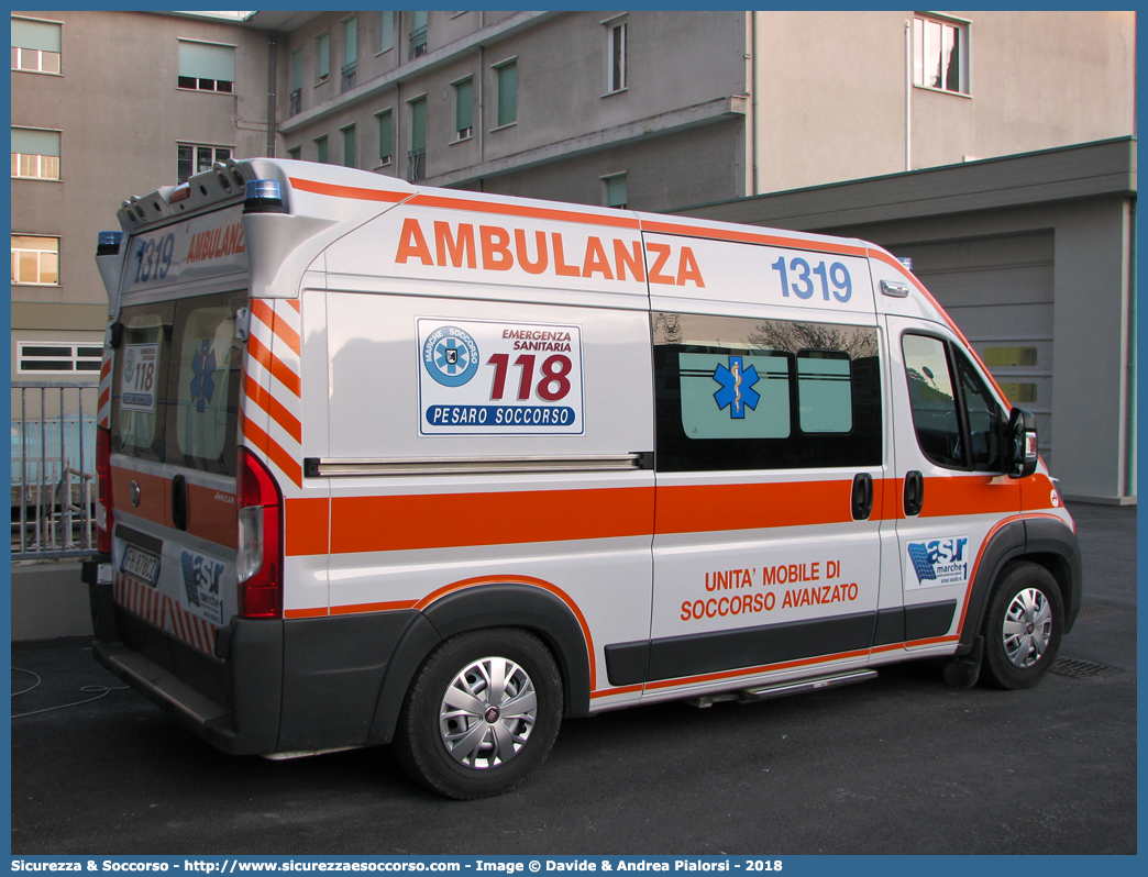 1319
118 Pesaro Soccorso
ASUR Area Vasta 1
Pesaro - Urbino - Fano
Fiat Ducato III serie restyling
Allestitore Aricar S.p.A.
Parole chiave: 118;Pesaro;Soccorso;ASUR;A.S.U.R.;Azienda;Sanitaria;Unica;Regionale;Area;Vasta;1;Pesaro;Urbino;Fano;Ambulanza;Fiat;Ducato;X290;X 290;Aricar