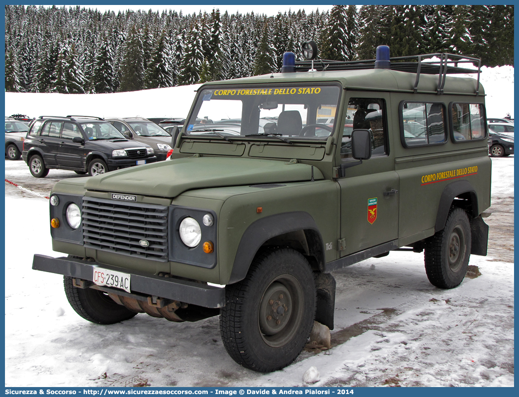 CFS 239AC
Corpo Forestale dello Stato
Land Rover Defender 110
Parole chiave: Corpo;Forestale;Stato;Corpo Forestale dello Stato;CFS;C.F.S.;Land Rover;Defender;110