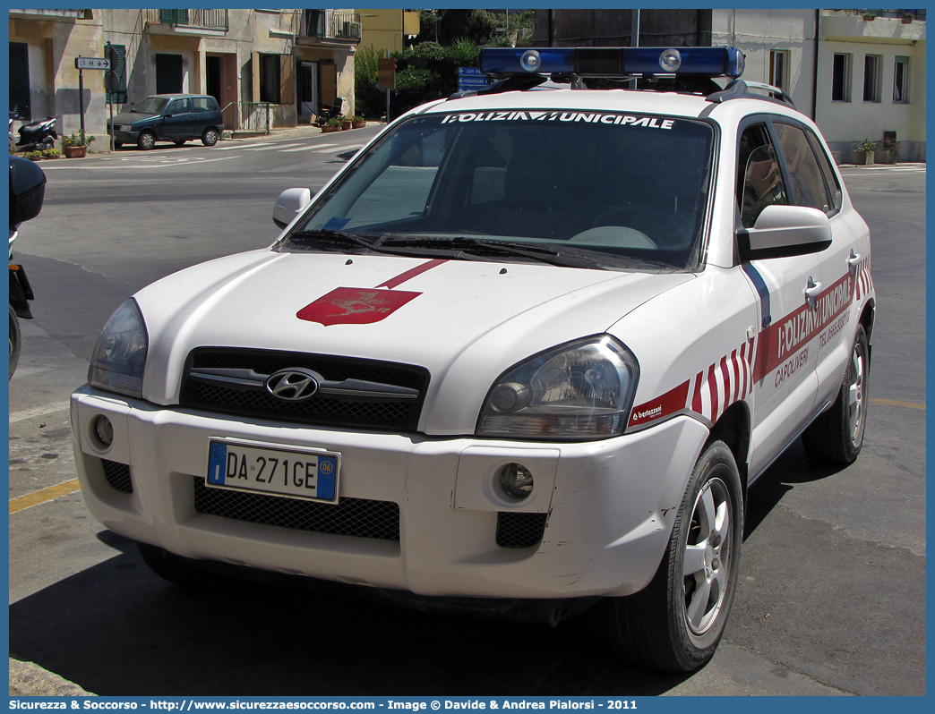 -
Polizia Municipale
Comune di Capoliveri
Hyundai Tucson I serie
Allestitore Bertazzoni S.r.l.
Parole chiave: PL;P.L.;PM;P.M.;Polizia;Locale;Municipale;Capoliveri;Bertazzoni;Hyundai;Tucson