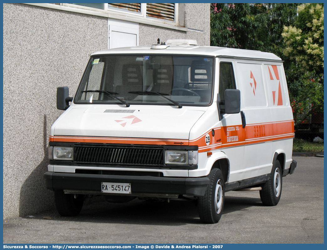 RA 28
118 Romagna Soccorso
Ambito Territoriale di Ravenna
Fiat Ducato I serie restyling
Allestitore Grazia
Parole chiave: 118;Romagna;Ravenna;Soccorso;Fiat;Ducato;Grazia