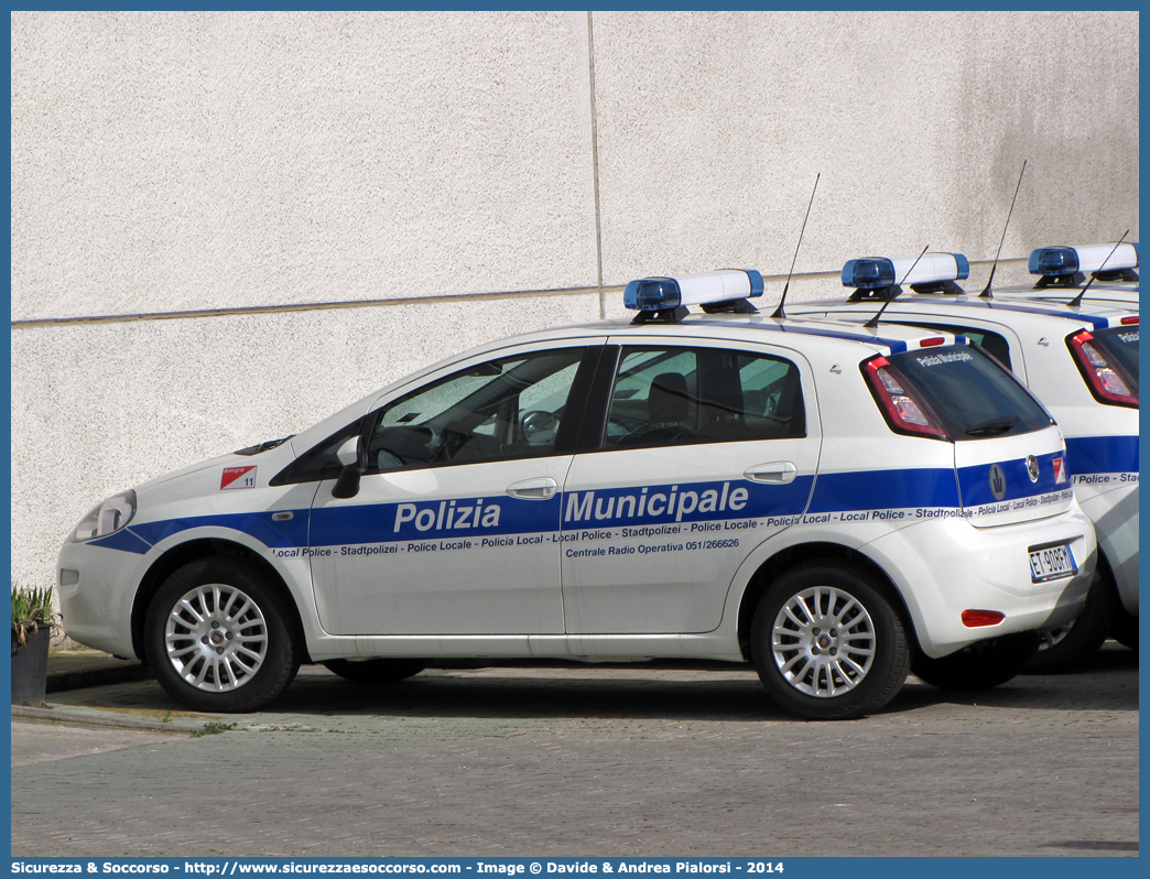 -
Polizia Municipale
Comune di Bologna
Fiat Punto IV serie
Allestitore Focaccia Group S.r.l.
Parole chiave: Polizia;Locale;Municipale;Bologna;Fiat;Punto;Focaccia