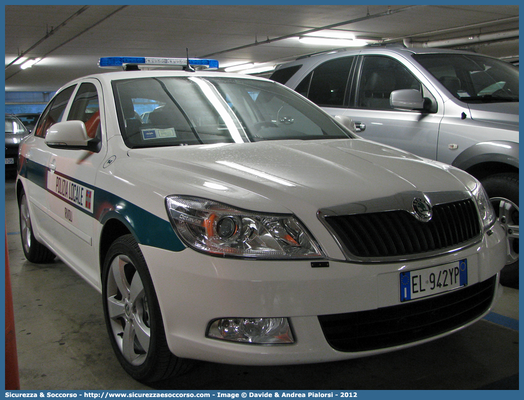 14
Polizia Locale
Comune di Rivoli
Skoda Octavia III serie
Parole chiave: PM;P.M.;PL;P.L.;Polizia;Municipale;Locale;Rivoli;Skoda;Octavia