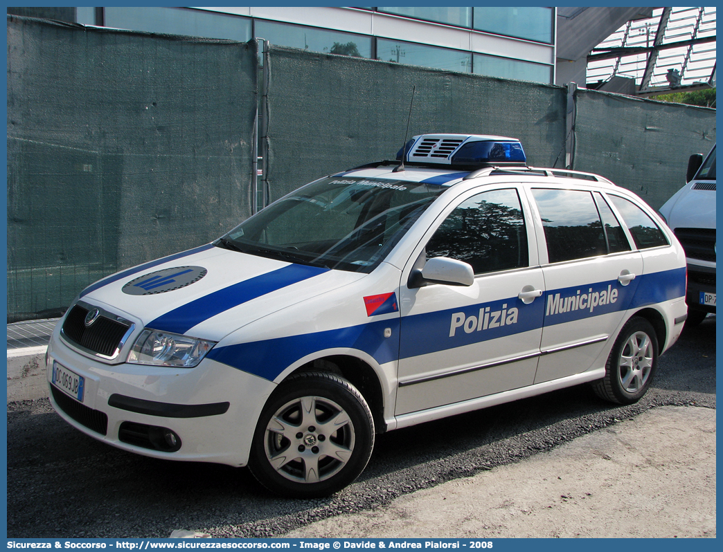 -
Polizia Municipale
Comune di Comacchio
Skoda Fabia Wagon I serie
Parole chiave: Polizia;Locale;Municipale;Comacchio;Skoda;Fabia;Station;Wagon;SW;S.W.