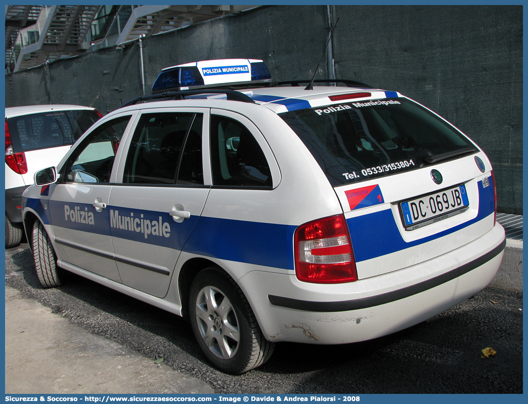 -
Polizia Municipale
Comune di Comacchio
Skoda Fabia Wagon I serie
Parole chiave: Polizia;Locale;Municipale;Comacchio;Skoda;Fabia;Station;Wagon;SW;S.W.