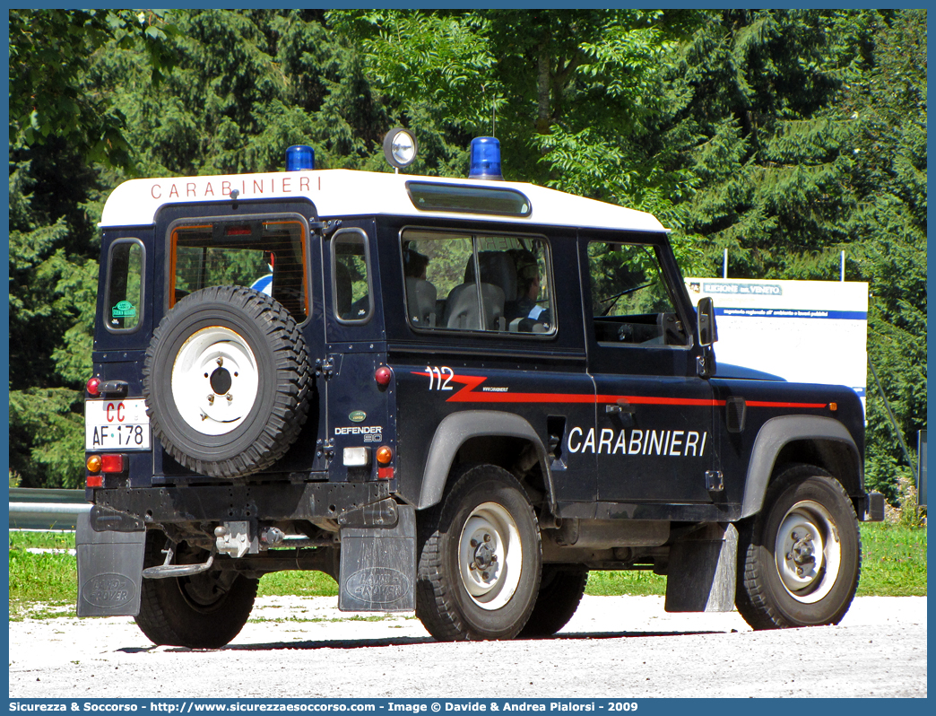 CC AF178
Arma dei Carabinieri
Land Rover Defender 90
Parole chiave: CC;C.C.;Arma;dei;Carabinieri;Land;Rover;Defender;90