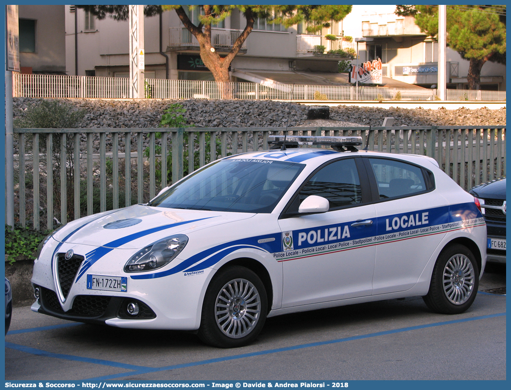 -
Polizia Locale
Comune di Molinella
Alfa Romeo Nuova Giulietta
I serie II restyling
Allestitore Bertazzoni S.r.l.
Parole chiave: Polizia;Locale;Municipale;Molinella;Alfa Romeo;Nuova Giulietta;Bertazzoni