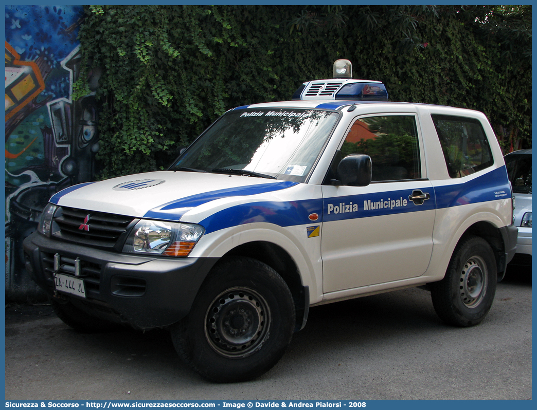 -
Polizia Municipale
Comune di
San Giovanni in Marignano
Mitsubishi Pajero SWB III serie
Parole chiave: Polizia;Municipale;Locale;San Giovanni in Marignano;Mitsubishi;Pajero;SWB