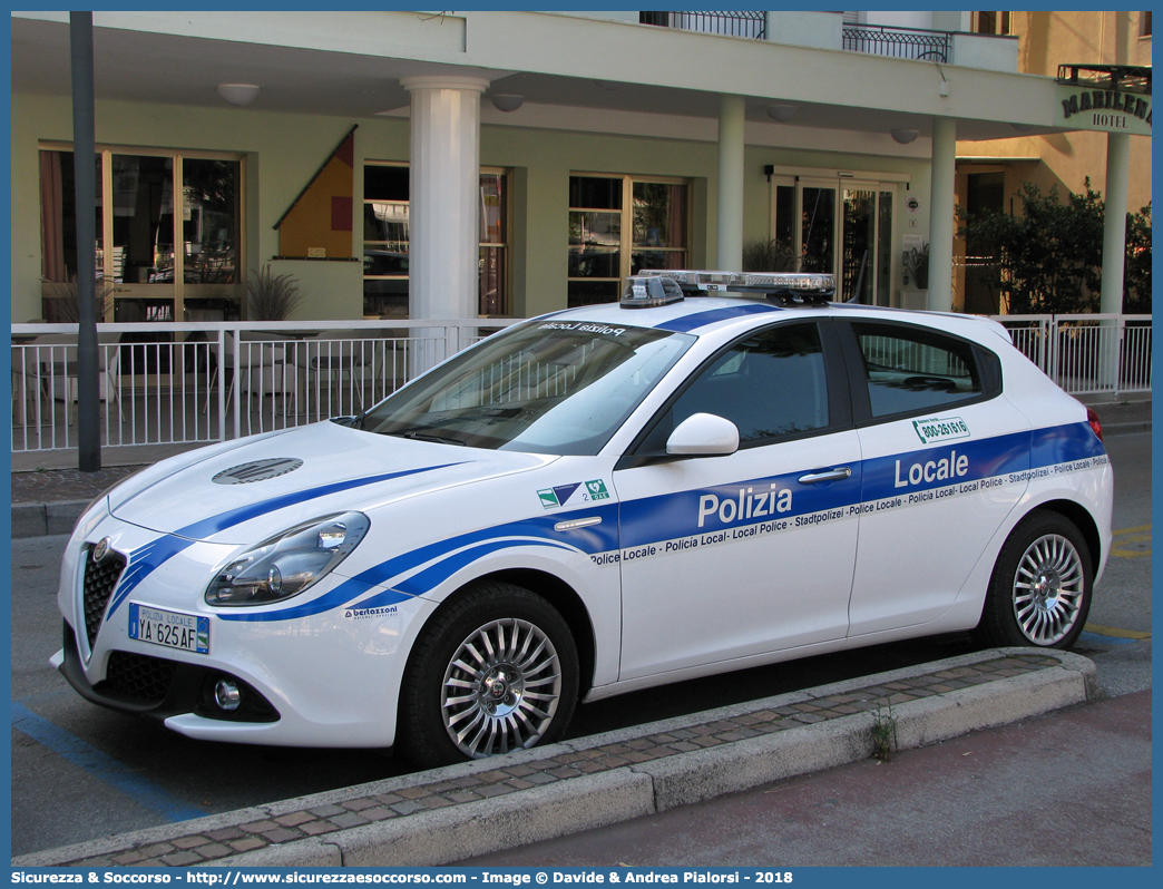 Polizia Locale YA625AF
Polizia Locale
Comune di Valsamoggia
Alfa Romeo Nuova Giulietta
I serie II restyling
Allestimento Bertazzoni S.r.l.
