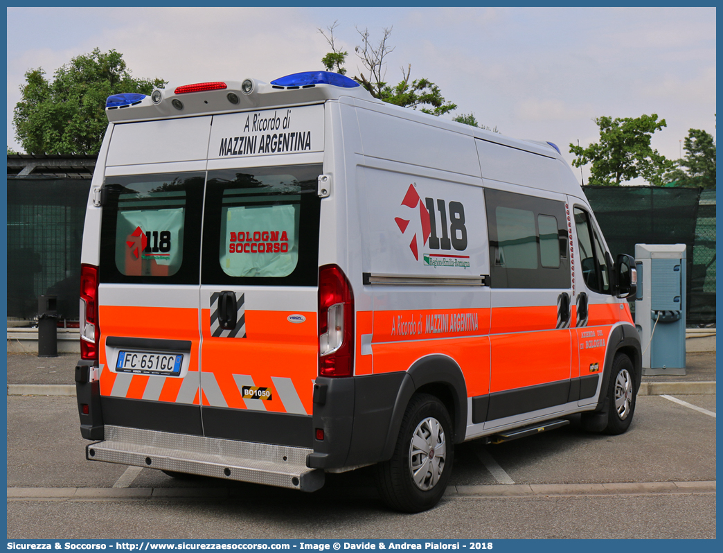 BO 1050
118 Bologna Soccorso
Fiat Ducato III serie restyling
Allestitore Vision S.r.l.
Parole chiave: 118;Bologna;Soccorso;Ambulanza;Autoambulanza;Fiat;Ducato;X290;X 290;Vision