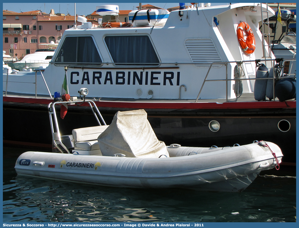 51-70
Arma dei Carabinieri
Servizio Navale
Battello Pneumatico
Parole chiave: CC;C.C.;Arma;Carabinieri;Servizio;Navale;Battello;Battelli;Pneumatico;Pneumatici;Gommone;Gommoni