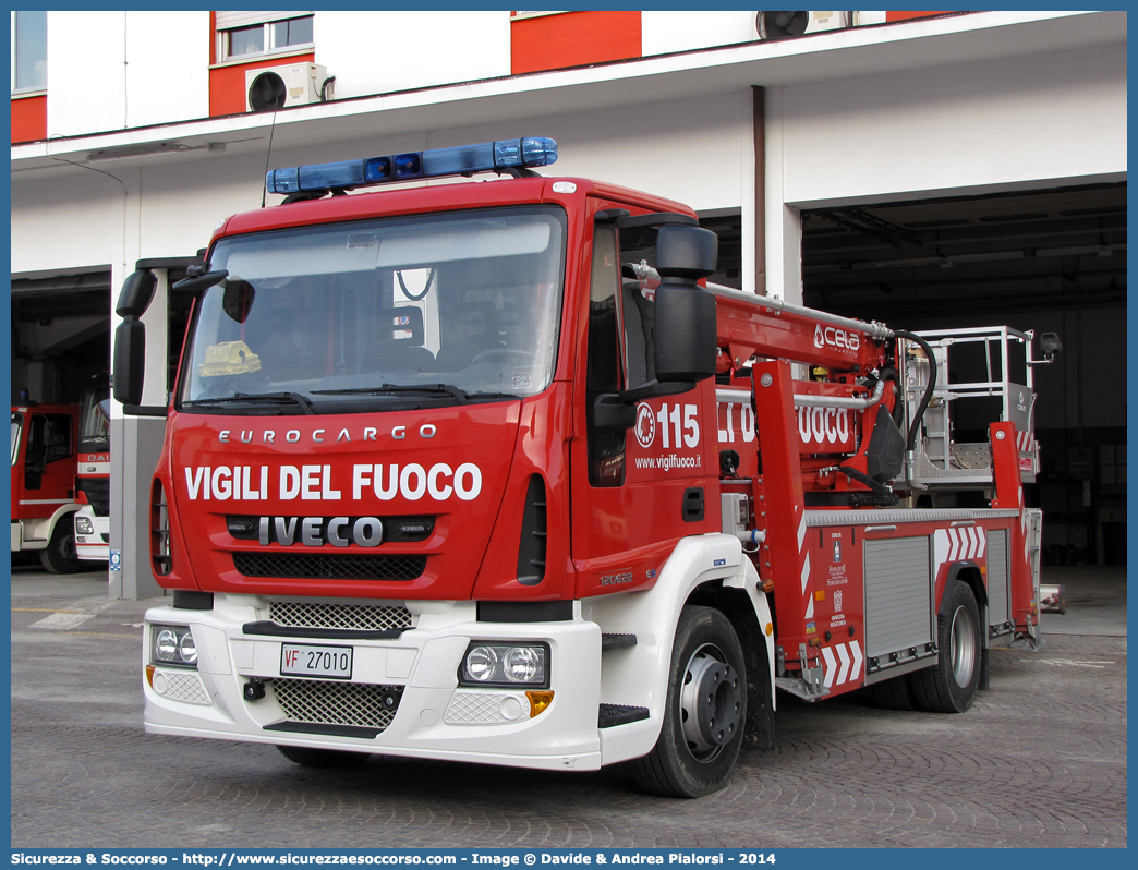 VF 27010
Corpo Nazionale Vigili del Fuoco
Iveco 120E22 EuroCargo III serie
Allestitore Cela S.r.l.
Parole chiave: VF;V.F.;VVF;V.V.F.;Corpo;Nazionale;Vigili del Fuoco;Vigili;Fuoco;AutoScala;AS;Snorkel;Iveco;120E22;EuroCargo;III serie;Cela;27010