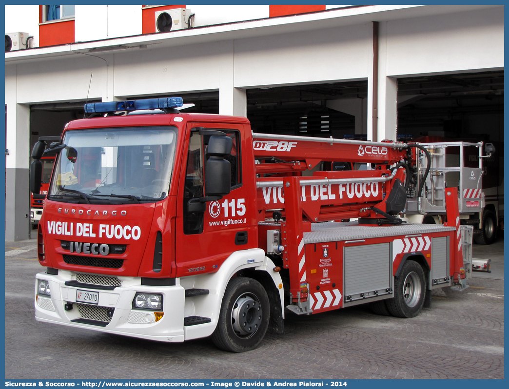 VF 27010
Corpo Nazionale Vigili del Fuoco
Iveco 120E22 EuroCargo III serie
Allestitore Cela S.r.l.
Parole chiave: VF;V.F.;VVF;V.V.F.;Corpo;Nazionale;Vigili del Fuoco;Vigili;Fuoco;AutoScala;AS;Snorkel;Iveco;120E22;EuroCargo;III serie;Cela;27010