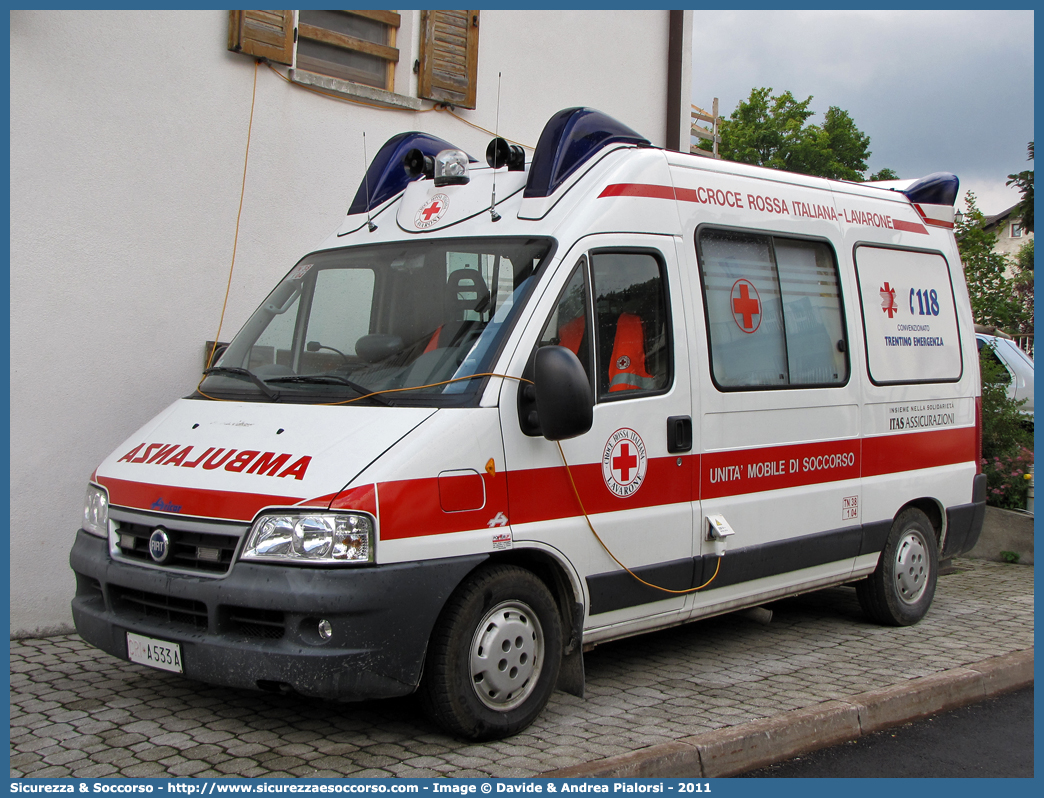 CRI A533A
Croce Rossa Italiana
Lavarone (TN)
Fiat Ducato II serie restyling
Allestitore Aricar S.p.A.
Parole chiave: Croce;Rossa;Italiana;CRI;C.R.I.;Ambulanza;Fiat;Ducato;Aricar;Lavarone;A533A;A 533 A