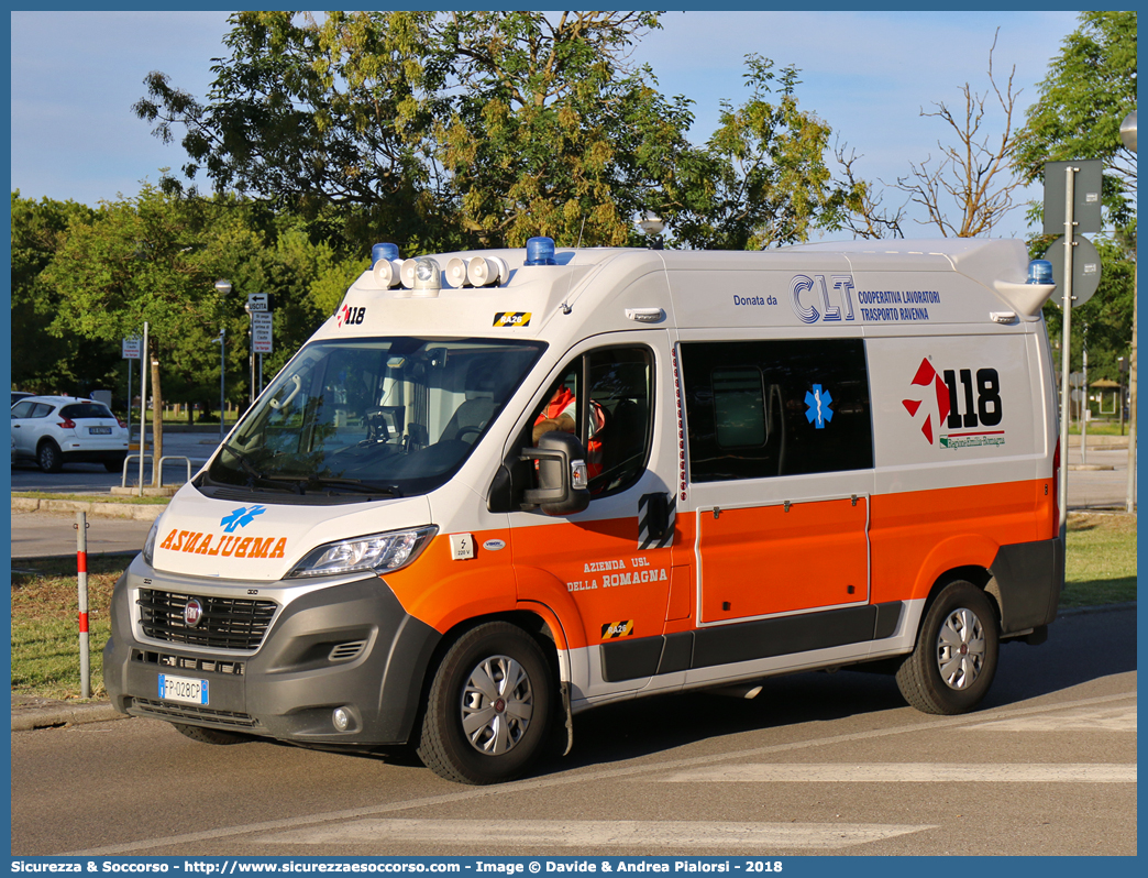 RA 26
118 Romagna Soccorso
Ambito Territoriale di Ravenna
Fiat Ducato III serie restyling
Allestitore Vision S.r.l.
Parole chiave: 118;Romagna;Ravenna;Soccorso;Ambulanza;Autoambulanza;Fiat;Ducato;X290;X 290;Vision