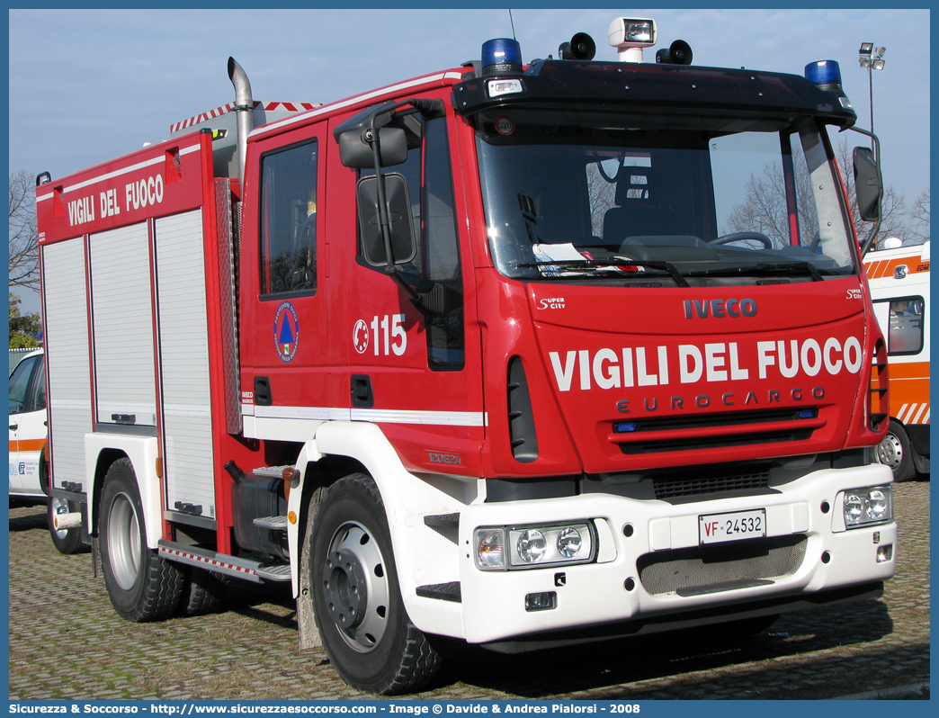 VF 24532
Corpo Nazionale Vigili del Fuoco
Iveco Magirus EuroCargo
120E24 II serie "SuperCity"
Parole chiave: VVF;V.V.F.;Corpo;Nazionale;Vigili;del;Fuoco;AutoPompaSerbatoio;APS;A.P.S.;Iveco;Magirus;EuroCargo;SuperCity;120E24